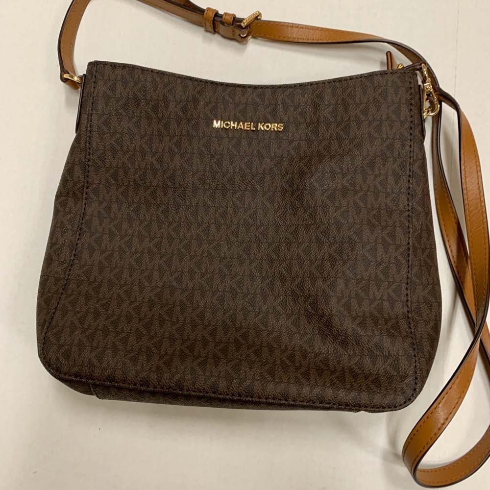 Leather cross body bag